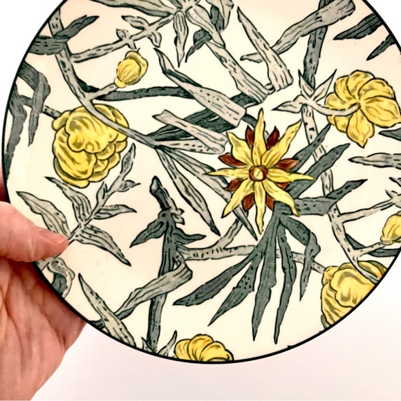 Tiffany & Co. Yellow Flowers Salad Plate, Made by MASON'S ® - Picture 10 of 15